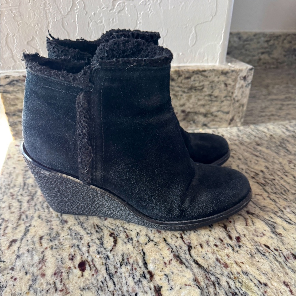 Cole Haan Yonkers Waterproof Suede Wedge Bootie sz 7